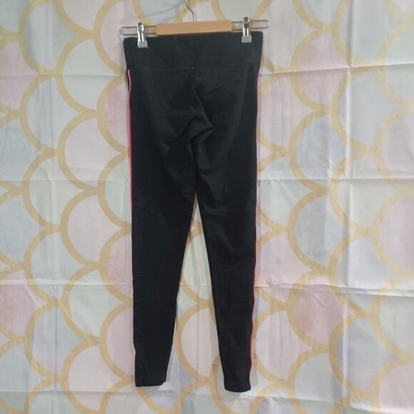 Victoria Secret Pink Yoga Leggings Size XS Pink Logo Down Both Legs And On Waist - Picture 4 of 6